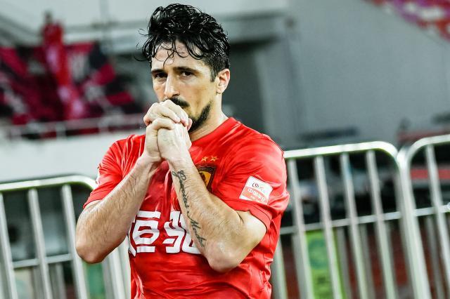 500网官网首页-狠追泰山!洛国富叒露野牛范 你造他有多努力吗?